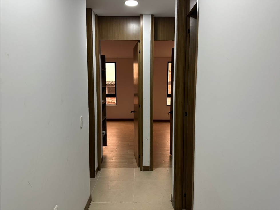 Se vende apartamento en Santa Monica- Medellin — foto 6
