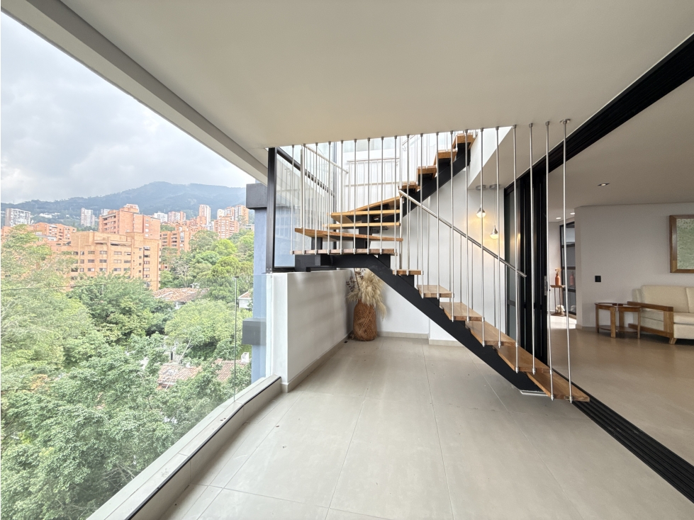 PENT HOUSE EN VENTA EL POBLADO CERCA AL TESORO — foto 3