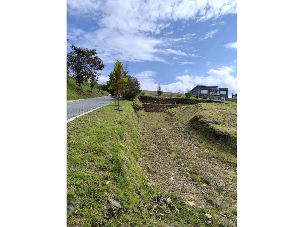 VENTA DE LOTE EN EL RETIRO SECTOR PANTANILLO — foto 3