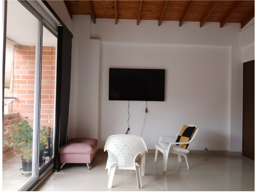 VENDO APARTAMENTO EN SABANETA, SECTOR CALLE DEL BANCO — foto 4