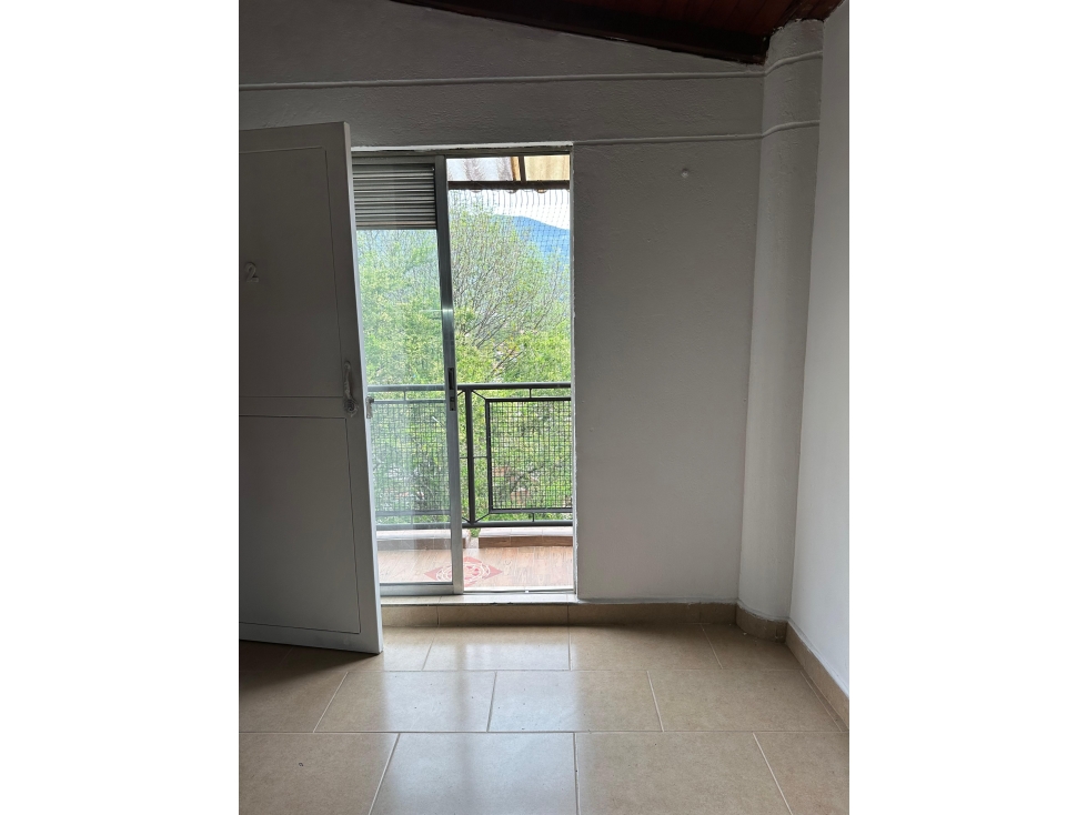 VENTA DE CASA EN ITAGÜÍ SECTOR SAN FRANCISCO — foto 2