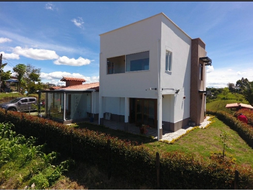 FINCA EN VENTA EN MARINILLA - ANTIOQUIA (Vereda las Mercedes) — foto 2