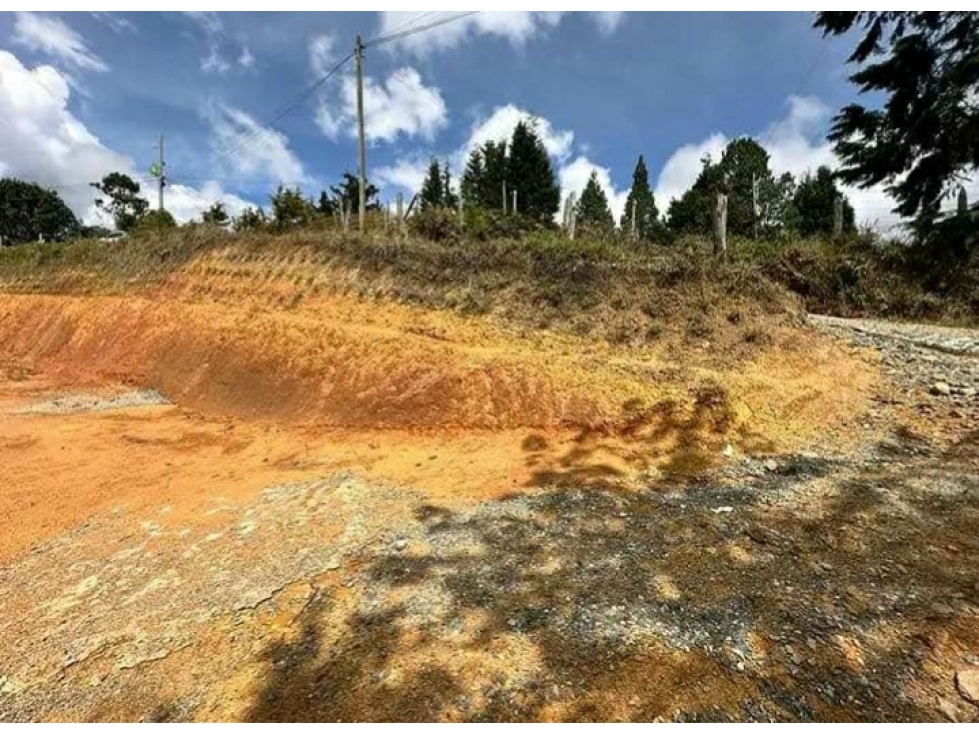 LOTE DE 800m2 EN VENTA EN GUARNE - ANTIOQUIA (Vereda San Isidro) — foto 3