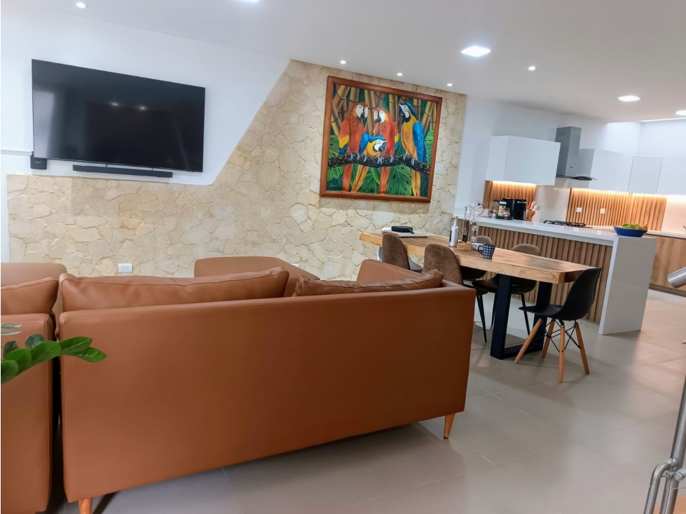 VENTA DE CASA EN LA CEJA CERCA AL CENTRO COMERCIAL VIVA