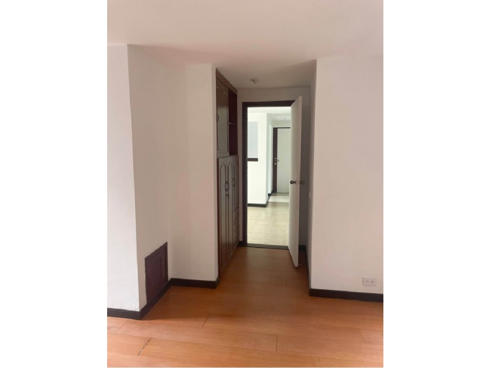 APARTAMENTO DE 68M2 EN VENTA EN LOMA DE SAN JULIAN - MEDELLIN — foto 4