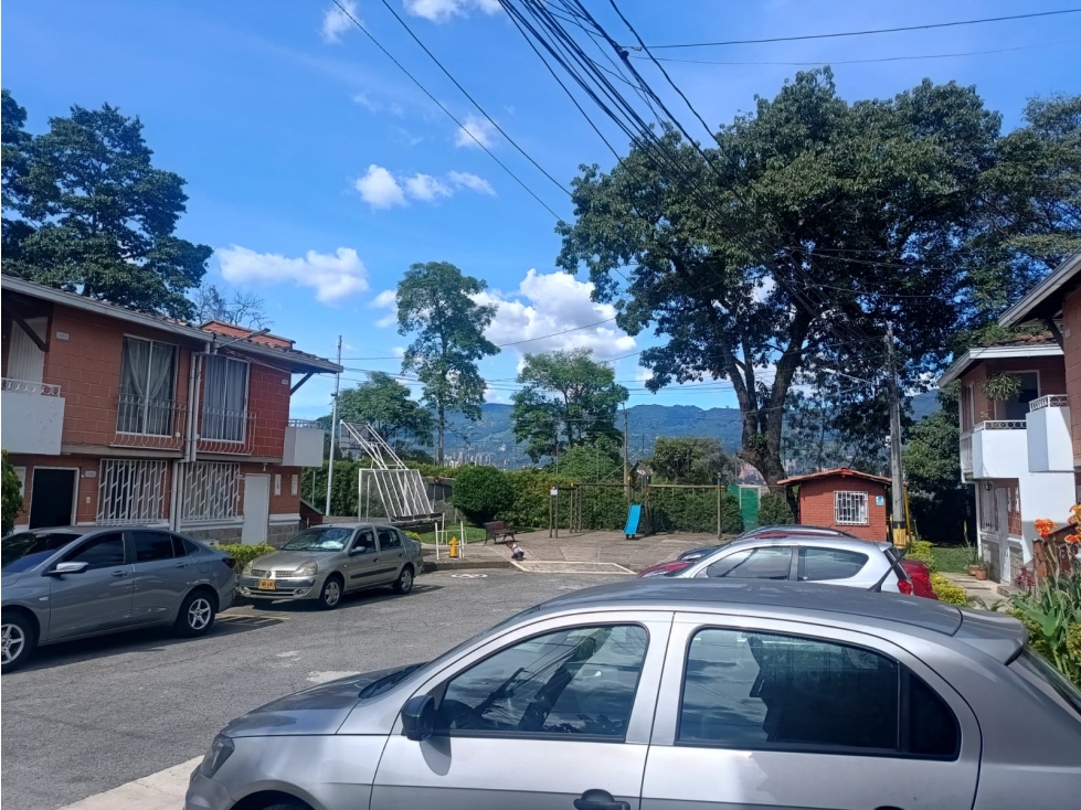 Venta de Casa bifamiliar en Itagui - Yarumito — foto 2