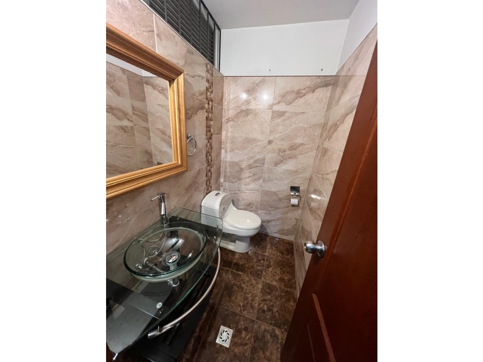 CASA EN VENTA EN SURAMERICA — foto 4