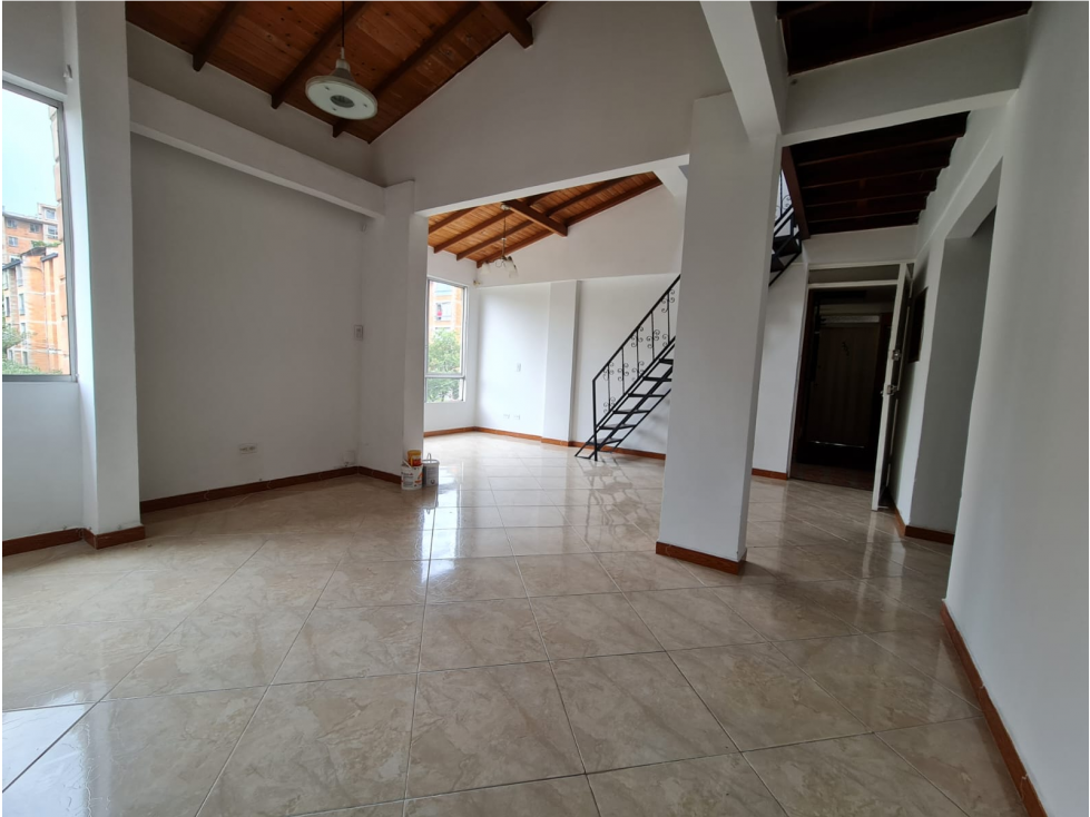 SE VENDE APARTAMENTO EN ENVIGADO, UNIDAD ABIERTA GUALANDAYES