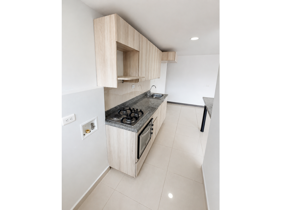 VENTA DE APARTAMENTO EN SABANETA SECTOR AVES MARIA ZONA PLANA — foto 3