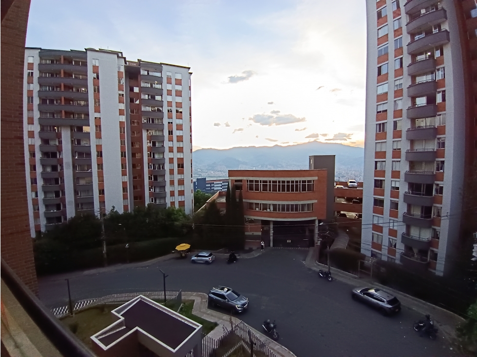 Se Vende apartamento en loma del Indio, Medellin PARA ESTRENAR — foto 3