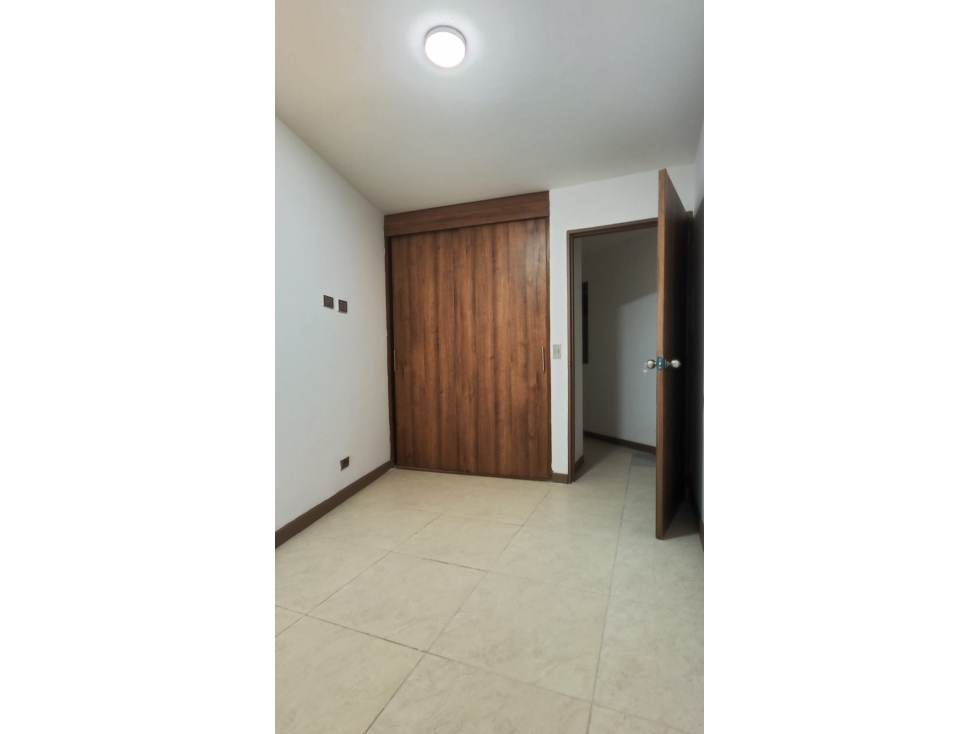 VENTA DE APARTAMENTO EN EDIFICIO MONTEMAR I SIMÓN BOLÍVAR, MEDELLÍN — foto 4