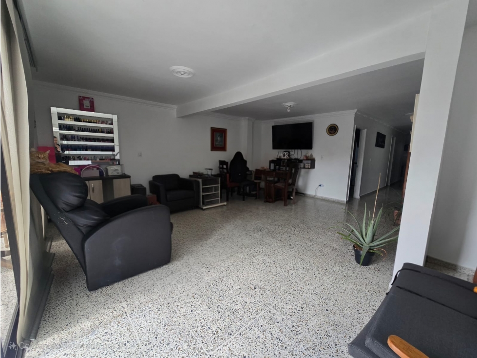 SE VENDE CASA 2 PISO BARRIO LA PAZ EN ENVIGADO 122MTS — foto 3
