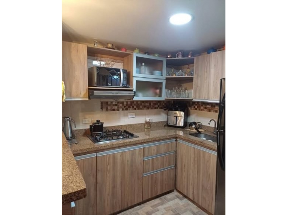 VENTA DE APARTAMENTO EN SABANETA SECTOR MARÍA AUXILIADORA PARTE ALTA — foto 3