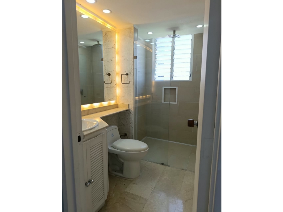 Arriendo Apartamento Poblado 150 MT AR32 — foto 3
