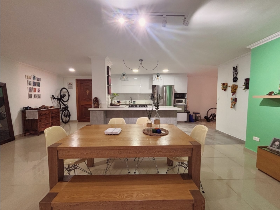 VENTA - Primer piso remodelado en Conquistadores — foto 3