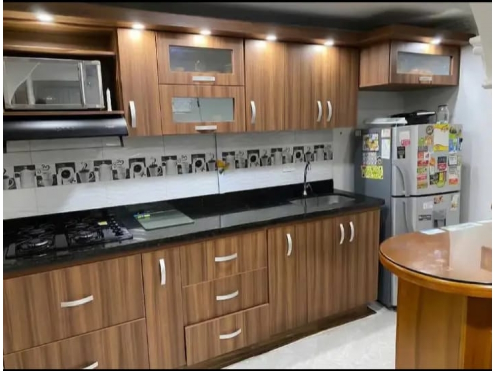 VENTA CASA UNIFAMILIAR TRES PISOS CALDAS SECTOR CERCA AL HOSPITAL — foto 3