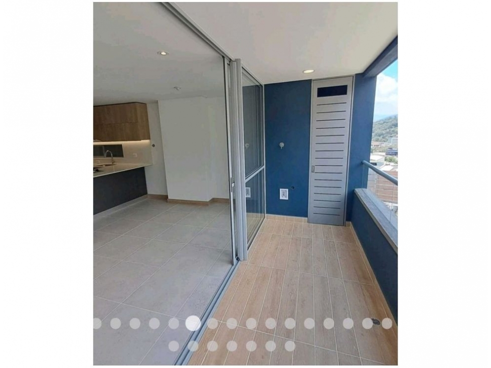 Venta de Apartamento en Medellín-Ciudad del Río Cesión de Derechos — foto 4