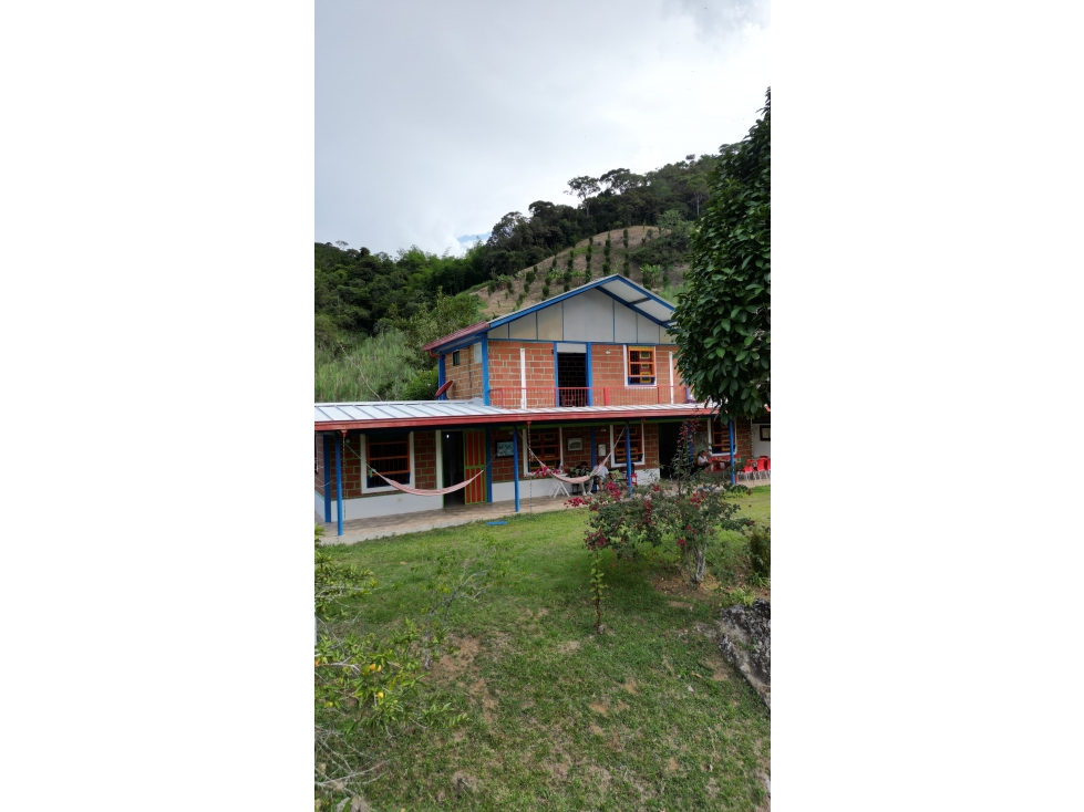 VENTA DE FINCA EN BARBOSA MUY ACOGEDORA INCLUYE MOBILIARIO - 4