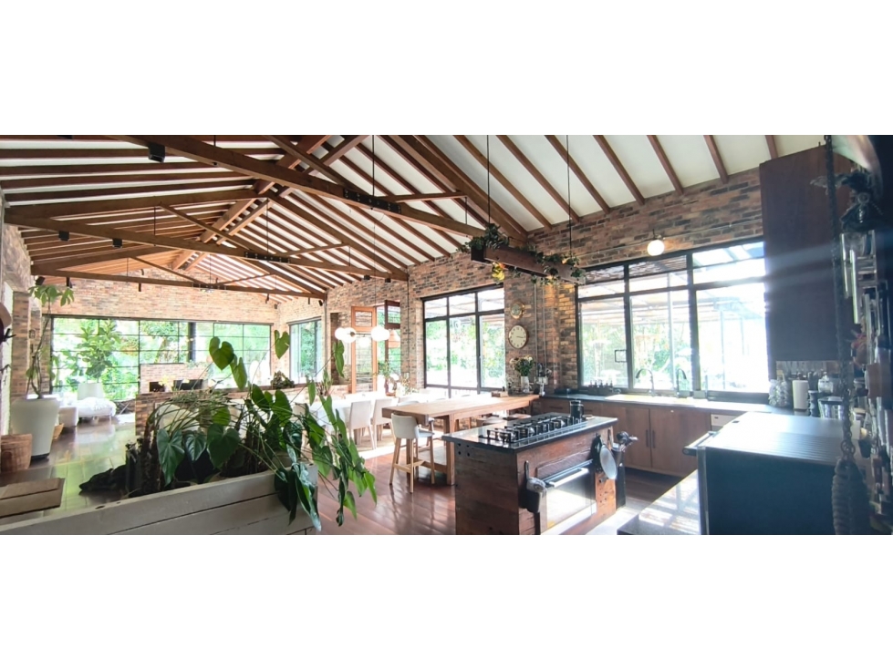 EN VENTA CASA DE DISEÑO I Parcelación en Fizebad, El Retiro