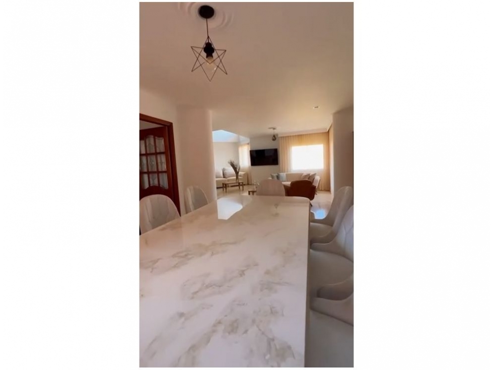 VENDO EXCLUSIVO APARTAMENTO DÚPLEX AMOBLADO EN LAURELES — foto 3