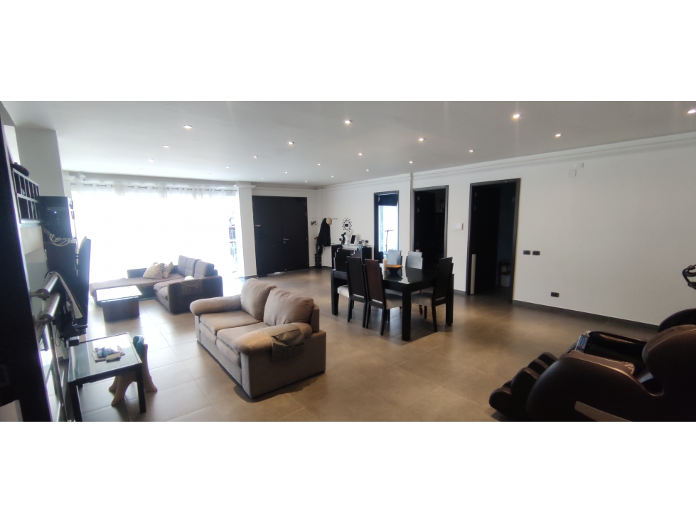 Venta de Casa Campestre en Sabaneta Las Lomitas Full Domotizada - 4