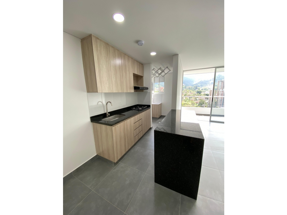 APARTAMENTO DE 70M2 EN ARRIENDO EN SABANETA - LA DOCTORA — foto 2