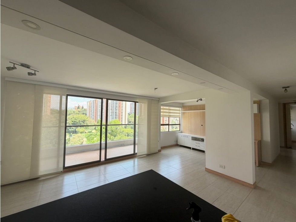 Apartamento en Venta en La Medellin -Loma de los Bernal