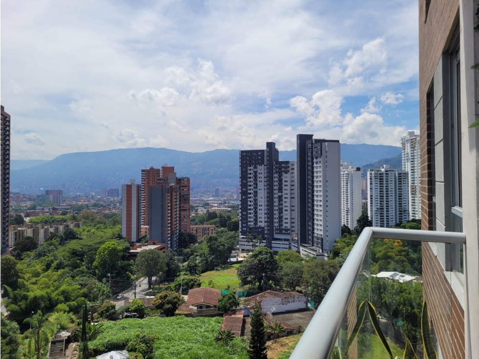 Amplio Apartamento con vista Panorámica en Venta - La Estrella — foto 2