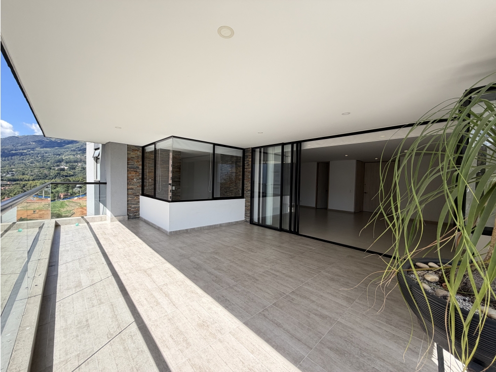 VENTA APARTAMENTO DE 147 M² CON TERRAZA EN LAS BRUJAS | ENVIGADO — foto 2