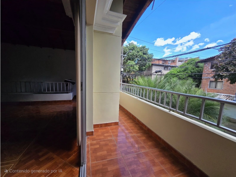 Se Vende Casa 2do y 3er Piso Barrio Las Flores en Envigado 130mts
