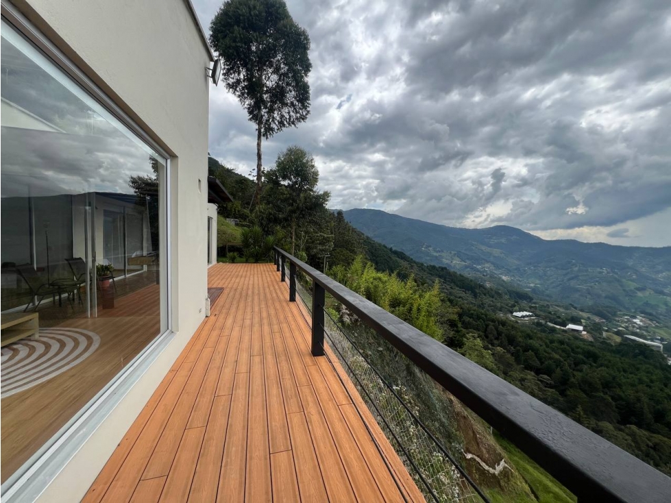 Casa En Venta En las Palmas con vista a Medellin — foto 2