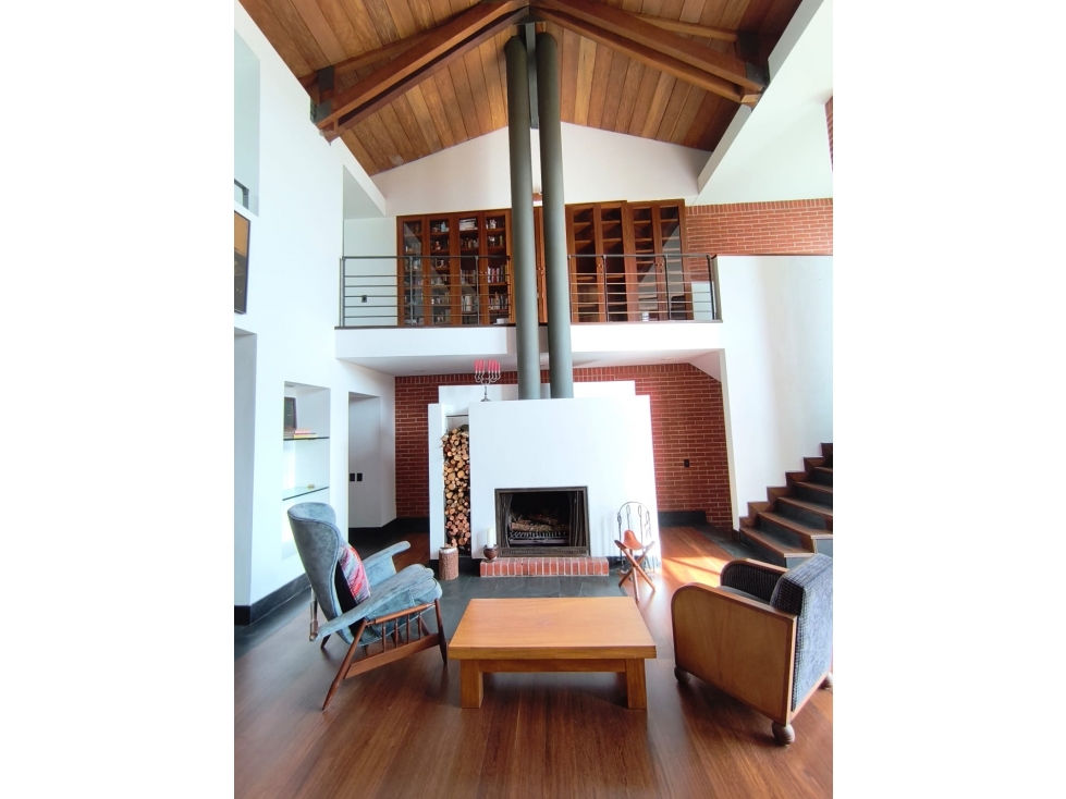 VENTA CASA MUY PRO EN ALTOS DEL POBLADO LAS PALMAS