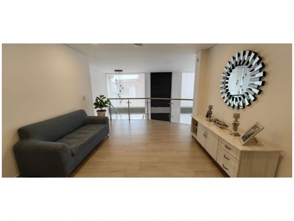 VENTA HERMOSA CASA EN VENTA LOMA SAN REMO, SABANETA — foto 5