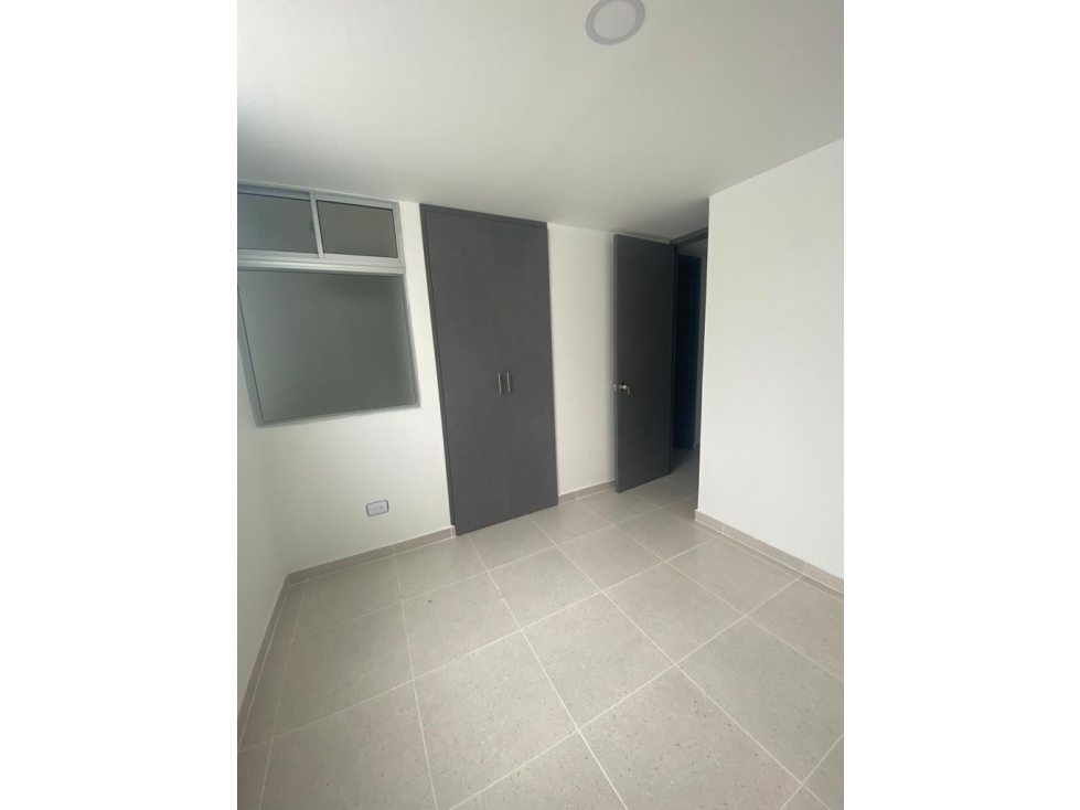 Venta de hermoso apartamento en sabaneta zona central SOLO CONTADO — foto 5