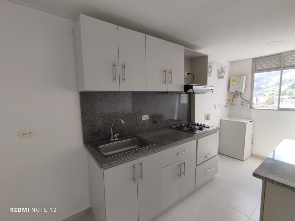 Apartamento en venta la Estrella.Cerca Mall Sauces — foto 5