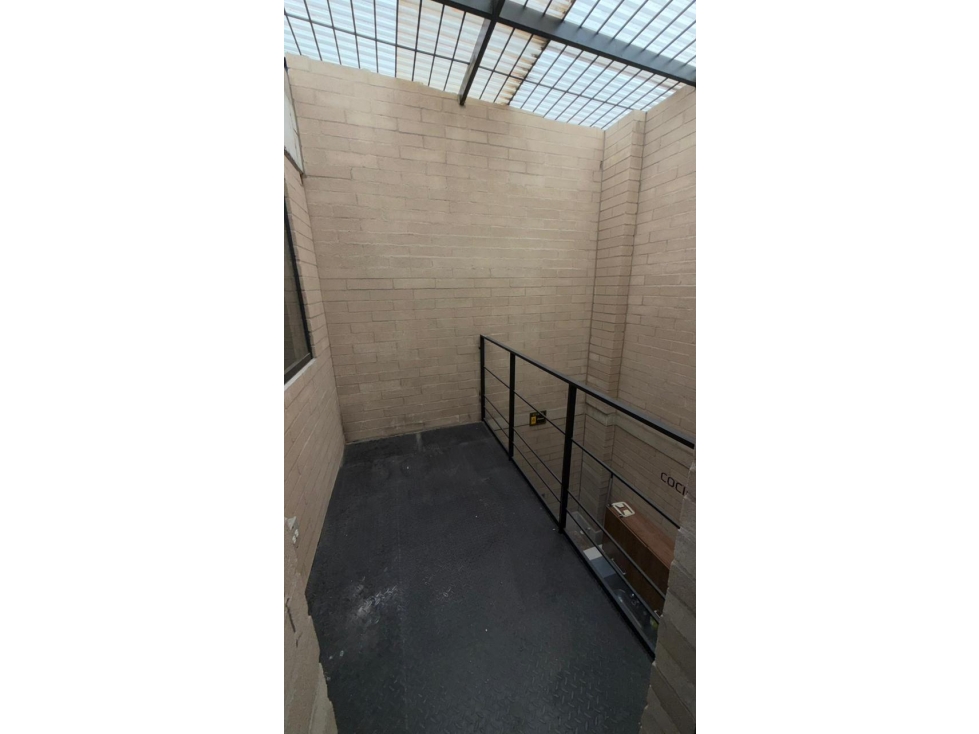 bodega a la venta, sector santa fe guayabal, Medellín — foto 5