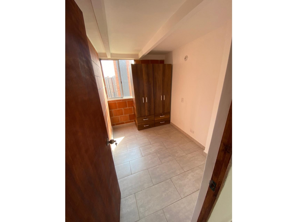 APARTAMENTO EN VENTA EN ROBLEDO — foto 5