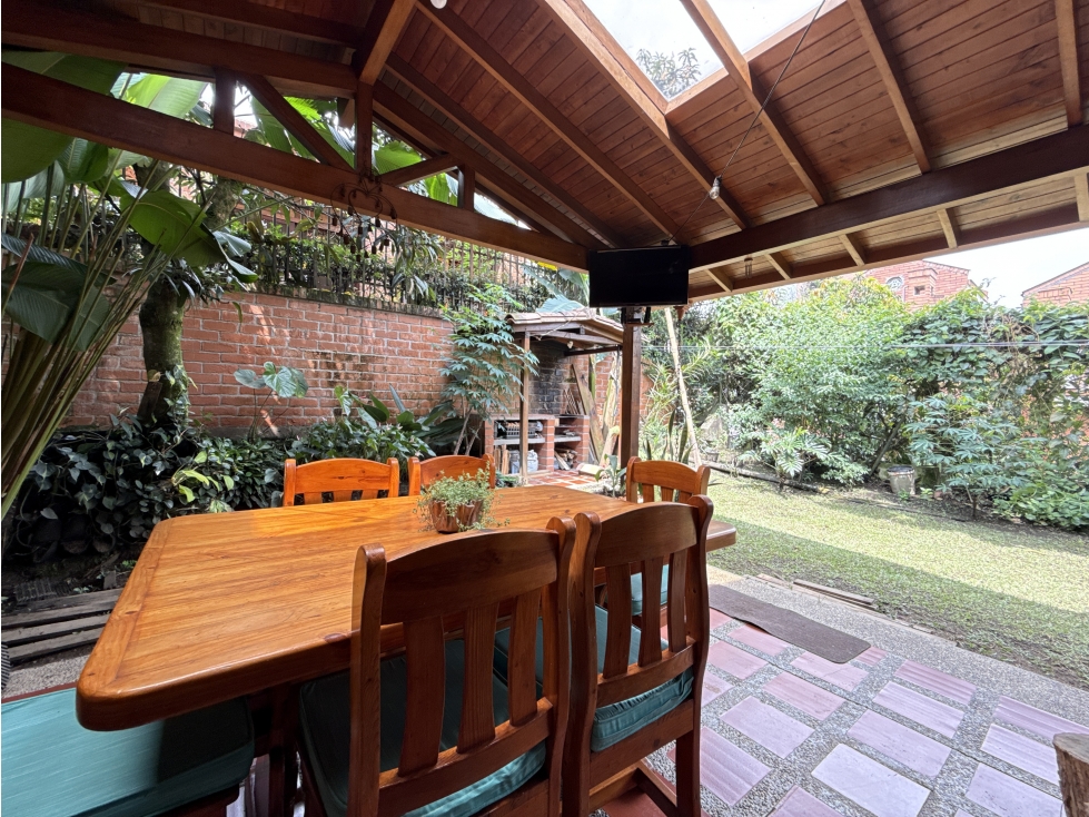 CASA EN VENTA EN EL POBLADO LOS PARRA PRIVACIDAD Y POTENCIAL — foto 4