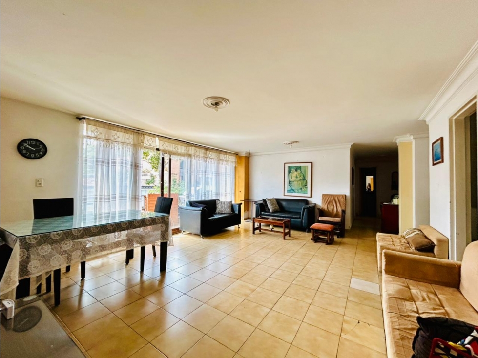 VENTA DE APARTAMENTO PARA REFORMAR CERCA AL ESTADIO MEDELLÍN — foto 5