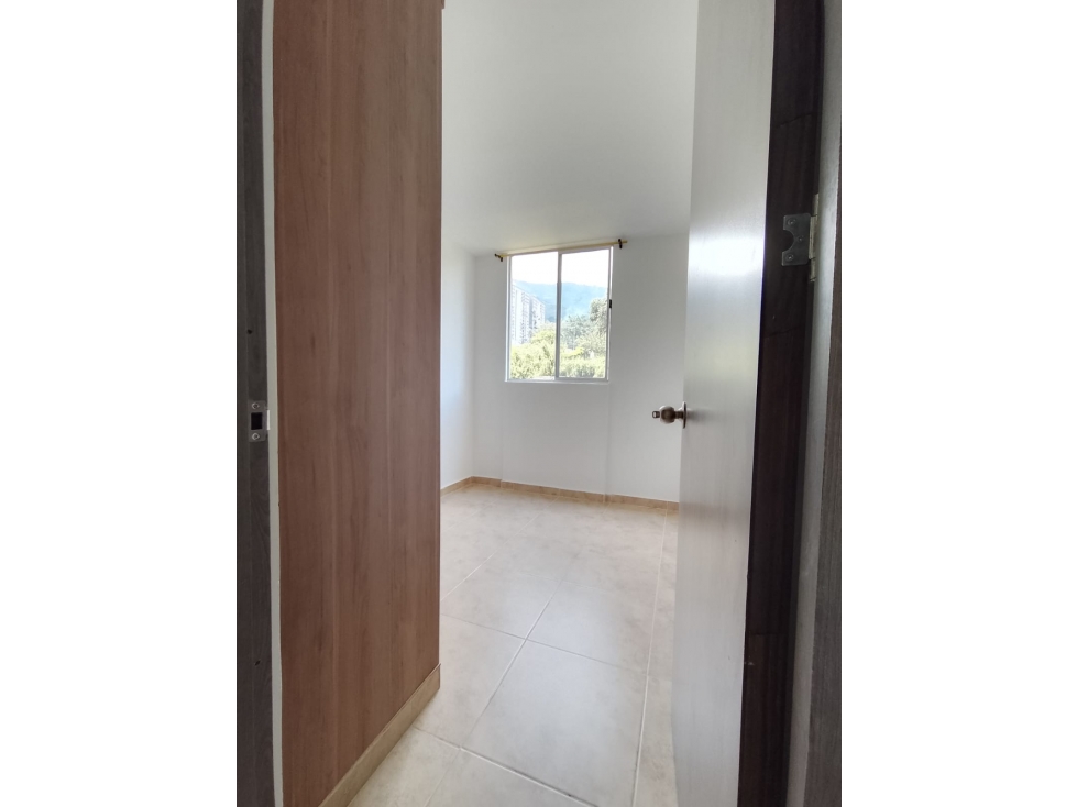 Venta de apartamento en la urbanización Guaduales en la Estrella — foto 2