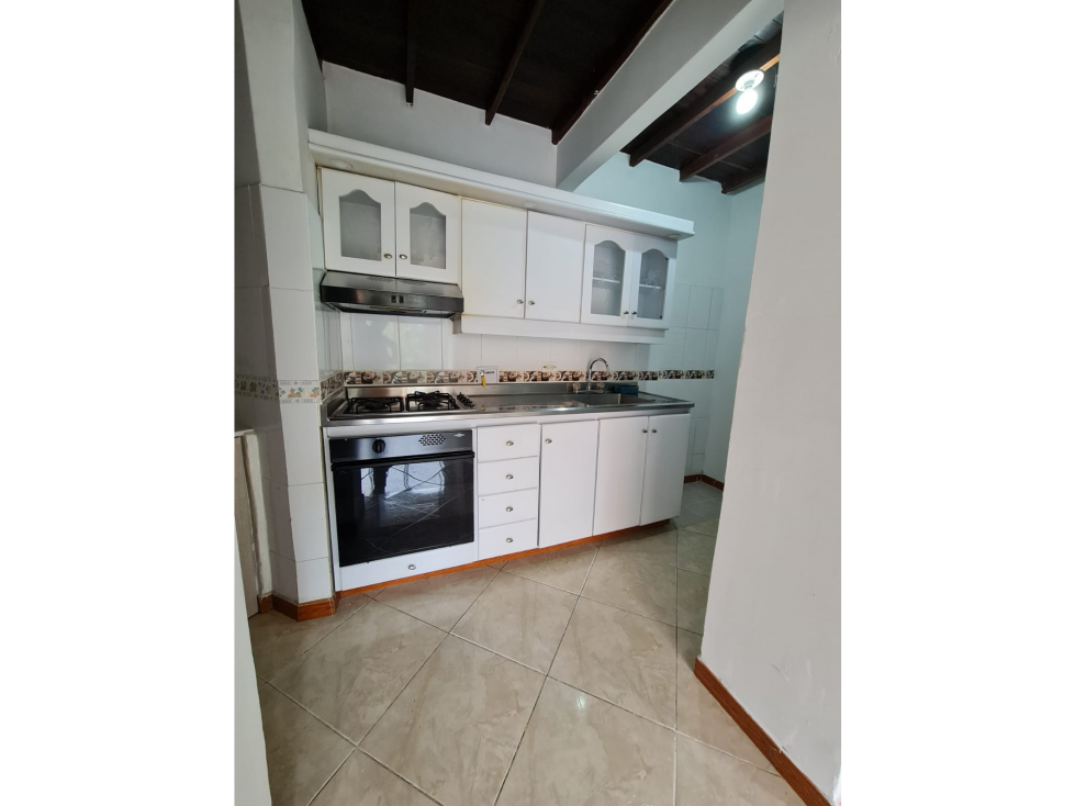 SE VENDE APARTAMENTO EN ENVIGADO, UNIDAD ABIERTA GUALANDAYES — foto 3