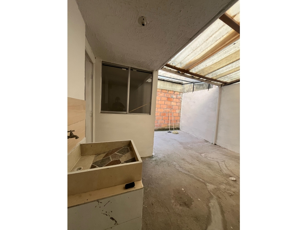 VENTA DE CASA PRIMER PISO EN SAN ANTONIO DE PRADO SECTOR BARICHARA — foto 4