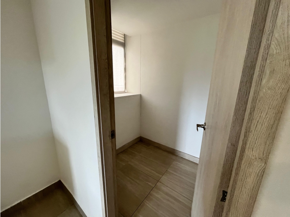VENTA DE APARTAMENTO EN SABANETA SECTOR LAS LOMITAS — foto 4