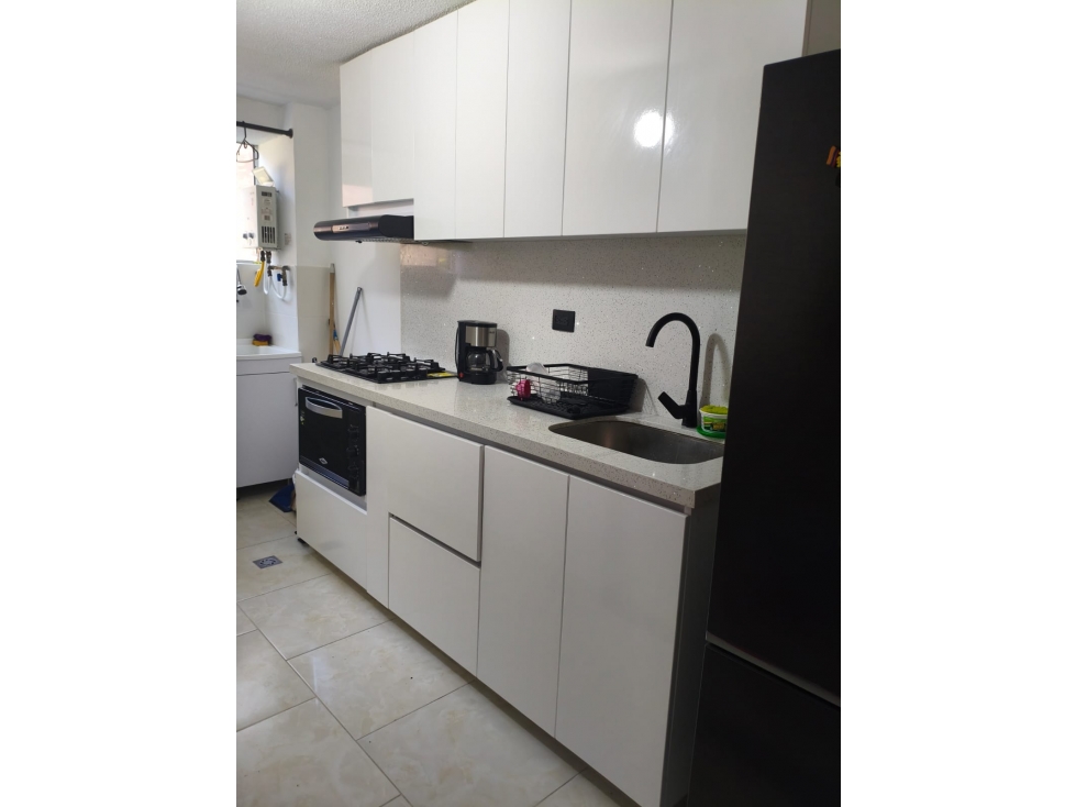 APARTAMENTO EN VENTA LOMA DEL BERNAL REMODELADO — foto 3