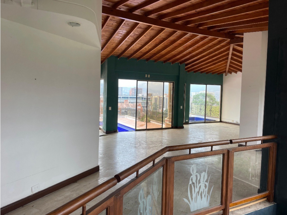 Se vende Penthouse de lujo en El Poblado sector Alejandría