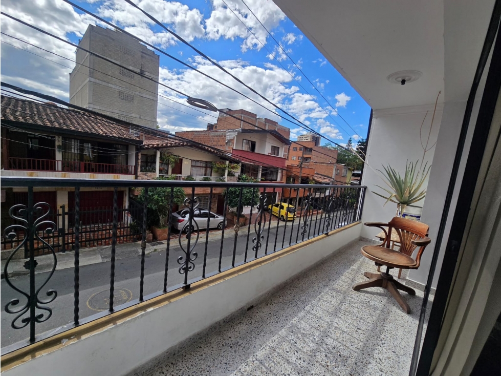 SE VENDE CASA 2 PISO BARRIO LA PAZ EN ENVIGADO 122MTS — foto 4