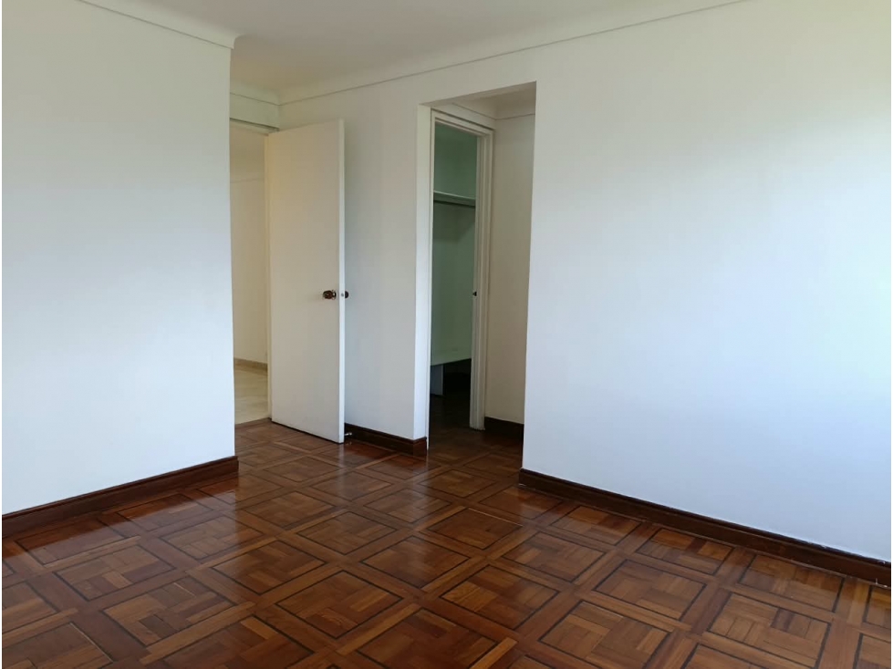 Arriendo Apartamento Poblado 150 MT AR32 — foto 4