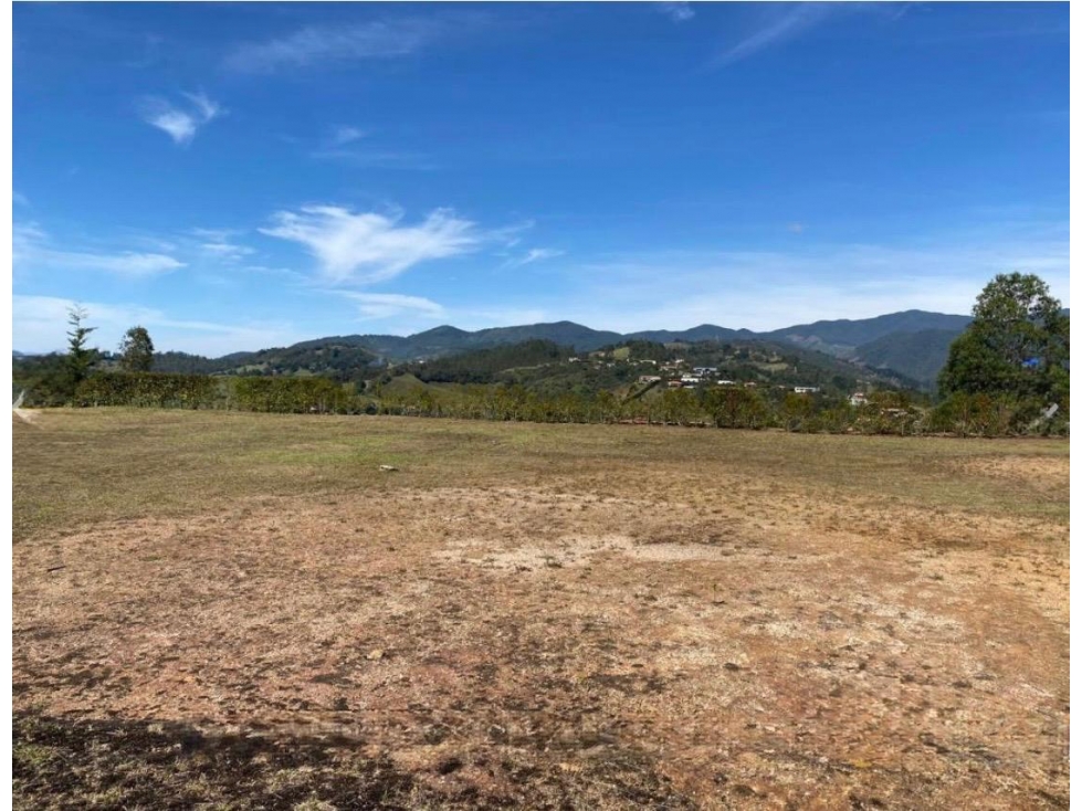 VENTA DE LOTE EN EL RETIRO - BOSQUES DEL RETIRO — foto 3