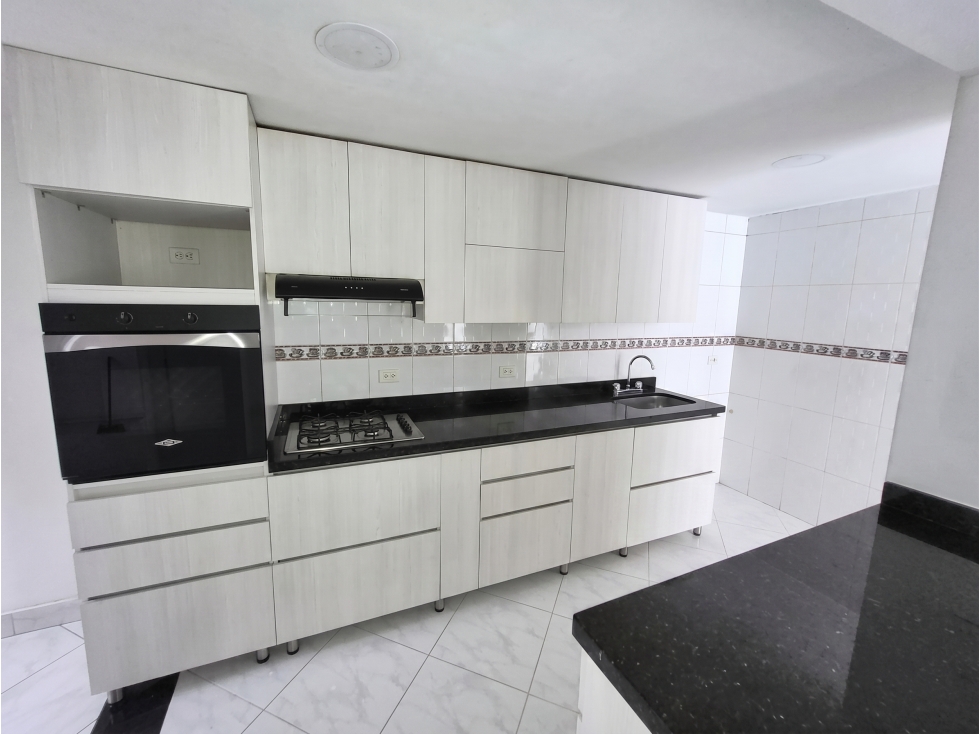 VENDO CASA PRIMER PISO EN GIRARDOT-PARQUEADERO-METROCABLE — foto 5