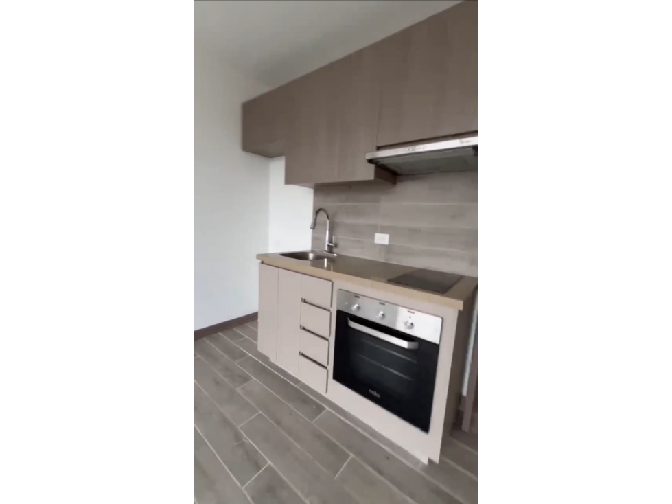 Venta de apto para estrenar en el poblado, sector San Lucas / C.A&C — foto 2